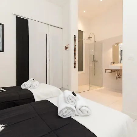 公寓 Charlie Chaplin 2 Pieces 3 Etoiles Calme Plein Centre De Cannes, 5mn Des Plages Et Palais