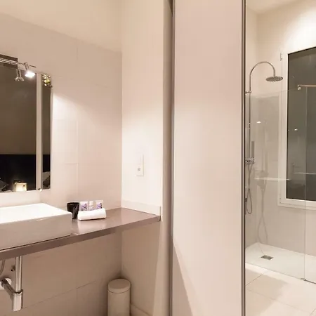 公寓 Charlie Chaplin 2 Pieces 3 Etoiles Calme Plein Centre De Cannes, 5mn Des Plages Et Palais