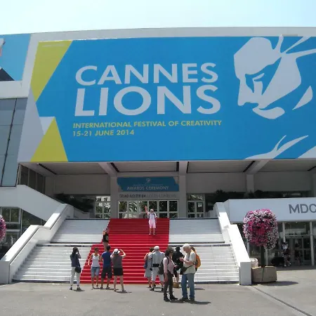 Charlie Chaplin 2 Pieces 3 Etoiles Calme Plein Centre De Cannes, 5mn Des Plages Et Palais 戛纳