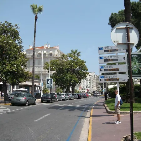 Charlie Chaplin 2 Pieces 3 Etoiles Calme Plein Centre De Cannes, 5mn Des Plages Et Palais شقة *